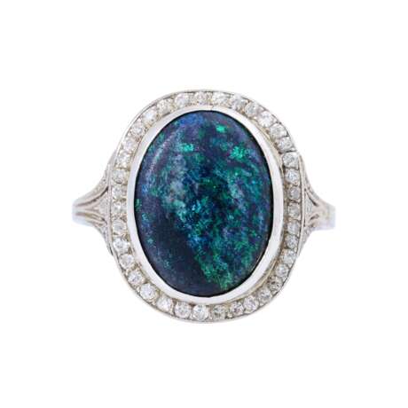 Ring with opal surrounded by diamonds - photo 2