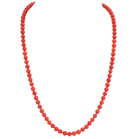 Coral necklace made of balls 6.5 mm, - фото 1