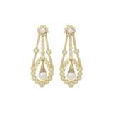 SAZINGG pair of earrings with pearls and diamonds - фото 1