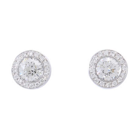 Pair of stud earrings with diamonds, - фото 1
