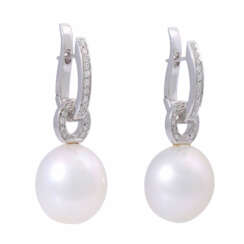 UTOPIA PEARLS Earrings with South Sea pearls and diamonds total approx. 0.4 ct,
