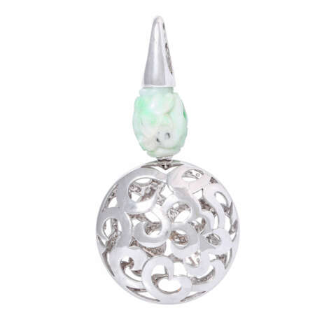 Pendant with jade and diamonds - photo 3