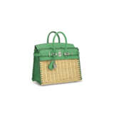 A LIMITED EDITION MENTHE SWIFT LEATHER & OSIER PICNIC BIRKIN 25 WITH PALLADIUM HARDWARE - Foto 2