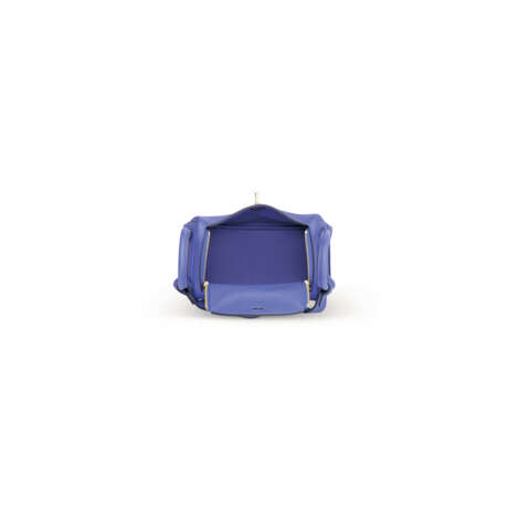 A BLEU ROYAL CL&#201;MENCE LEATHER MINI LINDY 19 WITH GOLD HARDWARE - фото 5