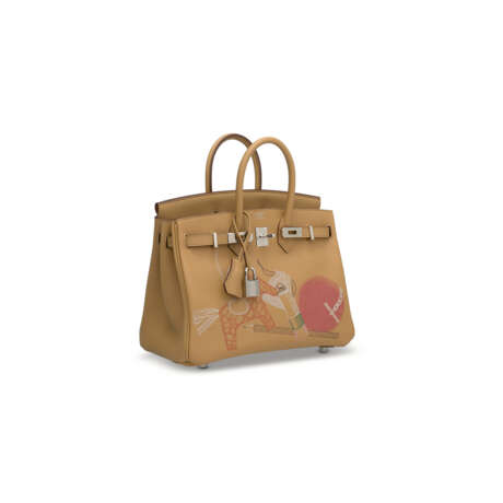 A LIMITED EDITION BISCUIT SWIFT LEATHER IN & OUT BIRKIN 25 WITH PALLADIUM HARDWARE - Foto 2
