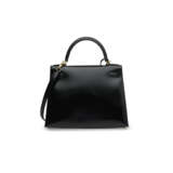 A BLACK CALF BOX LEATHER SELLIER KELLY 28 WITH GOLD HARDWARE - фото 3