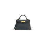 A BLACK EPSOM LEATHER MINI KELLY 20 II WITH GOLD HARDWARE - фото 1