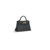 A BLACK EPSOM LEATHER MINI KELLY 20 II WITH GOLD HARDWARE - фото 2