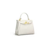 A WHITE SWIFT LEATHER RETOURN&#201; KELLY 25 WITH GOLD HARDWARE - photo 2