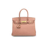 A TERRE CUITE OSTRICH BIRKIN 30 WITH GOLD HARDWARE - фото 1