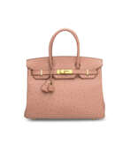 Кожа страуса. A TERRE CUITE OSTRICH BIRKIN 30 WITH GOLD HARDWARE