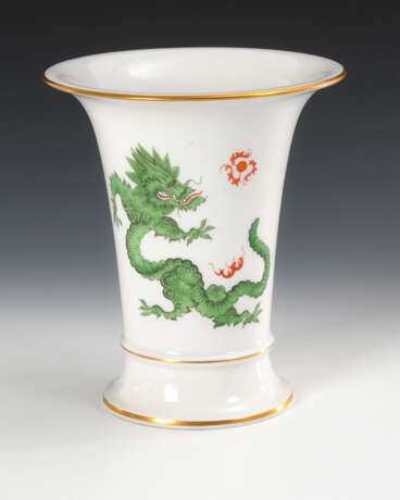 Vase mit Drachenmalerei, Meissen. - Foto 1