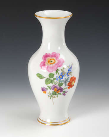 Vase mit Blumenmalerei, Meissen. - фото 1