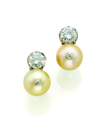 Gold pearl and round diamond earrin… - photo 1