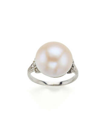 Button shaped mabè pearl and rose c… - фото 1