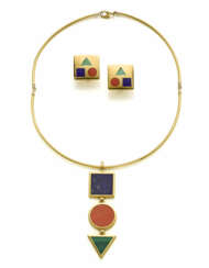 JAMES RIVIERE
Yellow gold, coral an…