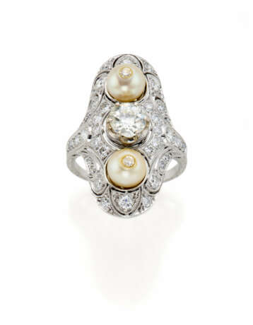 Diamond and pearl white gold ring, … - Foto 1