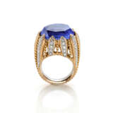 Oval ct. 25.00 sapphire and diamond… - фото 2