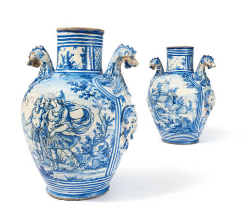 Pair of large vases with figural handles - Foto 1