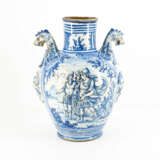 Pair of large vases with figural handles - фото 4