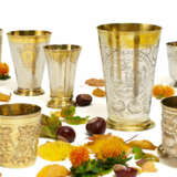 Pair of bell beakers with gilt interior - Foto 2