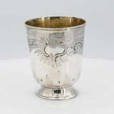 Pair of bell beakers with gilt interior - Foto 3