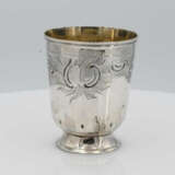 Pair of bell beakers with gilt interior - Foto 5