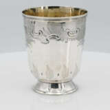 Pair of bell beakers with gilt interior - Foto 12