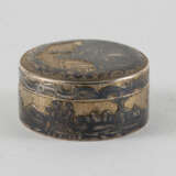 Small round box with shepherdess and couples in landscapes - photo 4