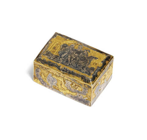 Snuff box with couple playing music and mythological scenes - фото 1