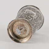 Lidded Beaker with Rocaille Cartouches with Cupid and Birds - Foto 6