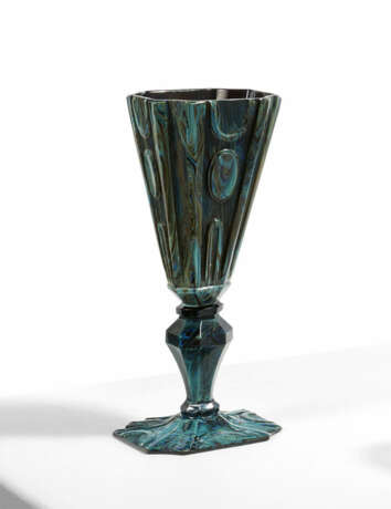 Magnificent goblet made of agate glass - photo 1