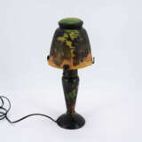 Small table lamp with vine leaf decor - фото 2