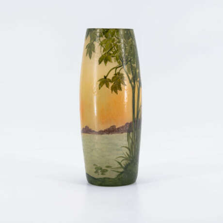 Vase with Swans and Lake - photo 3