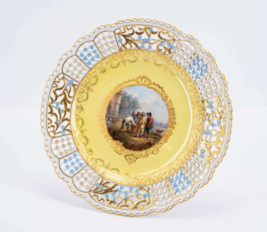 PLATE WITH RURAL SCENE - Foto 1