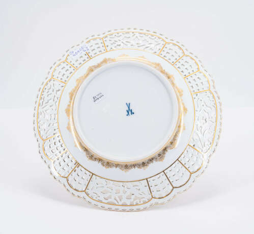 PLATE WITH RURAL SCENE - фото 2