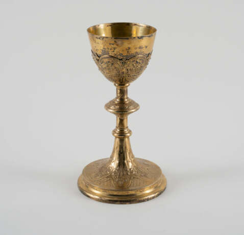 Vermeil chalice with vines - фото 1