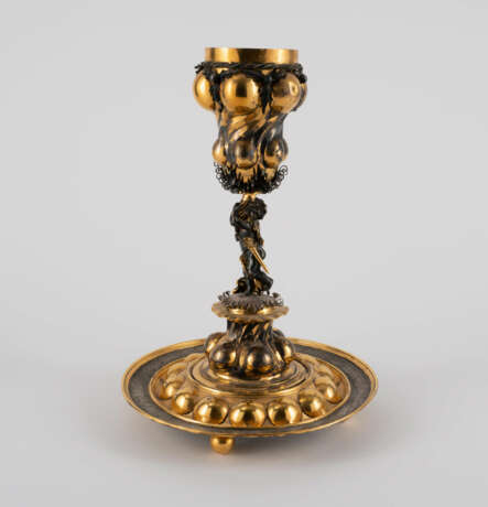 Large historism goblet with cupid on presentoir - фото 6