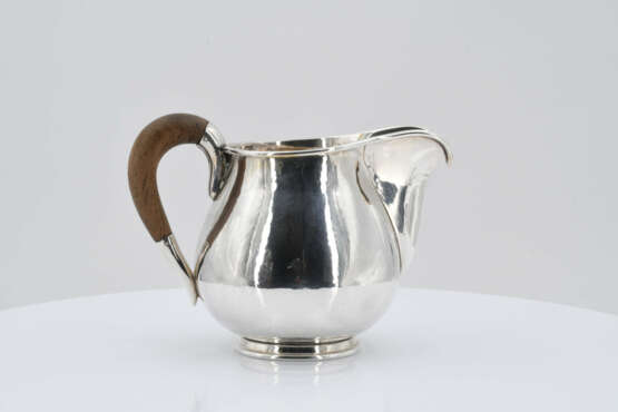 Coffee set with martellé surface and vegetal knobs - photo 18