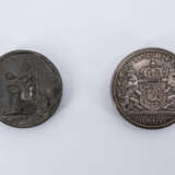 Two screw medals - photo 3