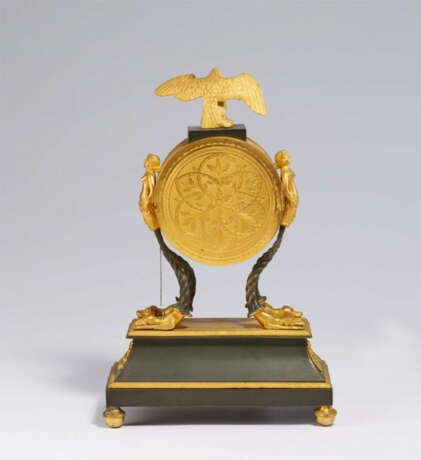 Pendulum clock with eagle decor - photo 3