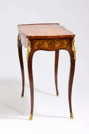 A lady's bureau with floral marquetry Louis XV - photo 2