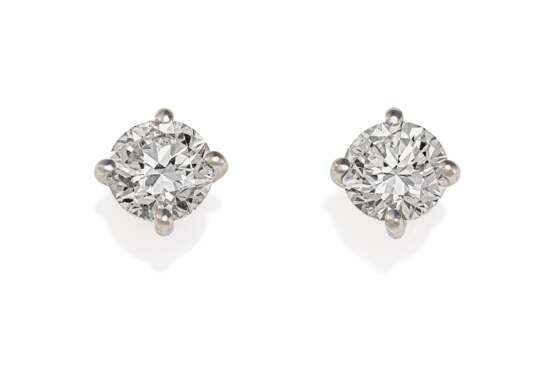 Solitaire Stud Earrings - photo 1