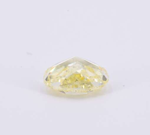 Unmounted Fancy Yellow Diamond - фото 4