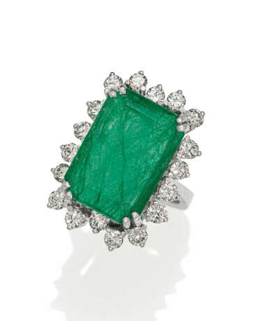 Emerald Diamond Ring - photo 1