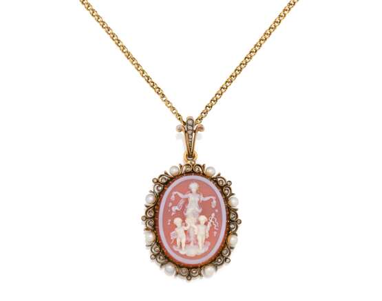 Cameo Pendant Necklace - photo 1