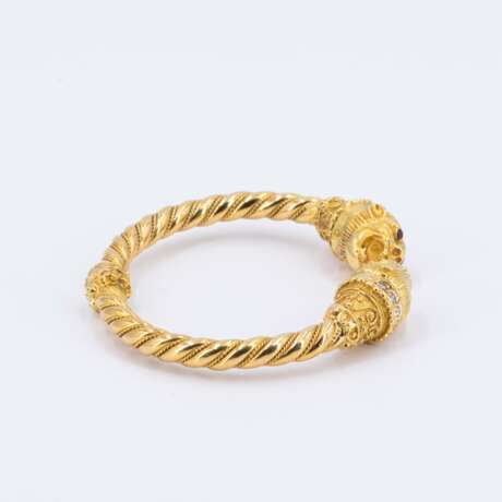 Bangle with Lion Motif - фото 4