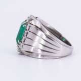 Emerald Diamond Ring - фото 2