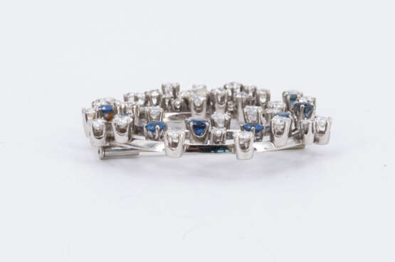 Sapphire Diamond Brooch - photo 3