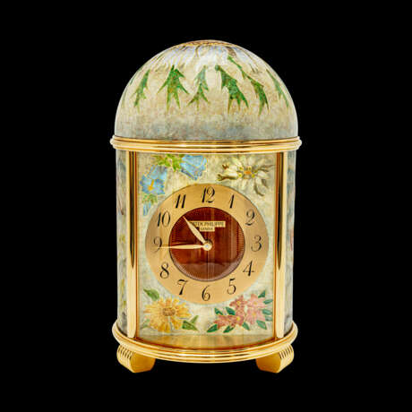 PATEK PHILIPPE. A UNIQUE AND STUNNING GILT BRASS DOME TABLE CLOCK WITH CLOISONN&#201; ENAMEL DEPICTING MOUNTAIN FLOWERS - photo 2